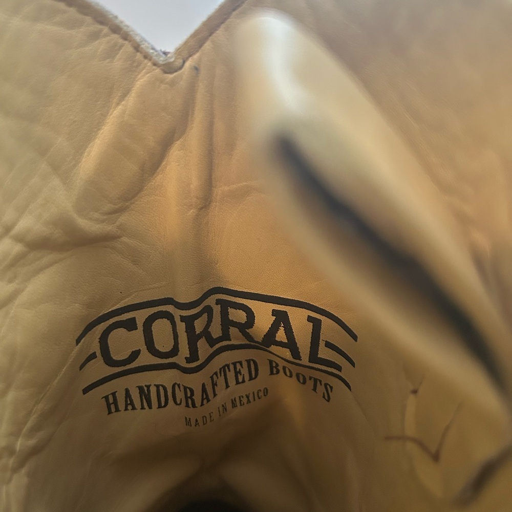 Corral Tan Handcrafted Boots - Picture 3 of 6